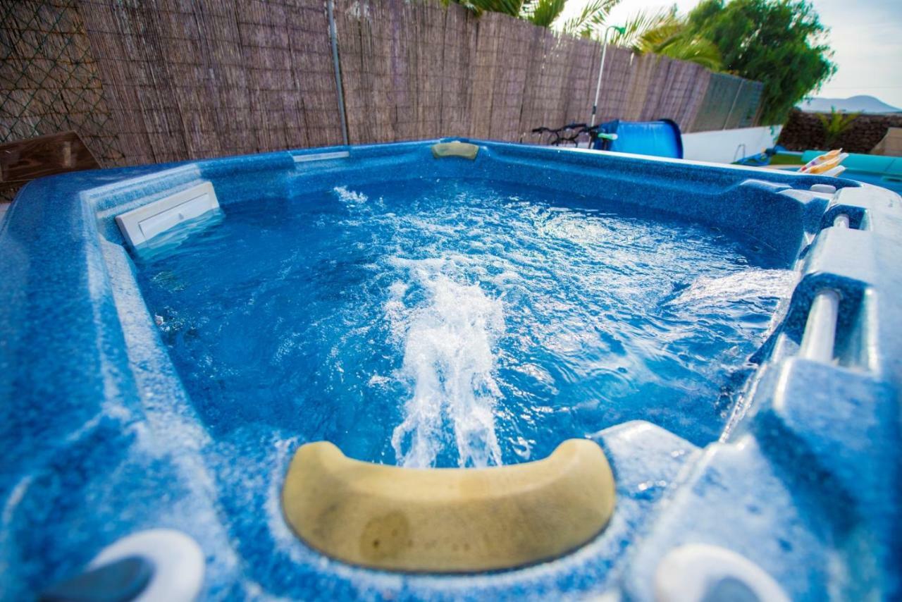 לאחארס Villatommy Heated Pool, Hottub, Fast Wifi מראה חיצוני תמונה